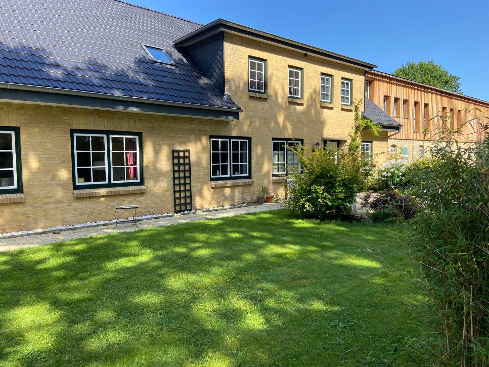 Ferienwohnung Reitanlage Baerenz Selk Екстер'єр фото