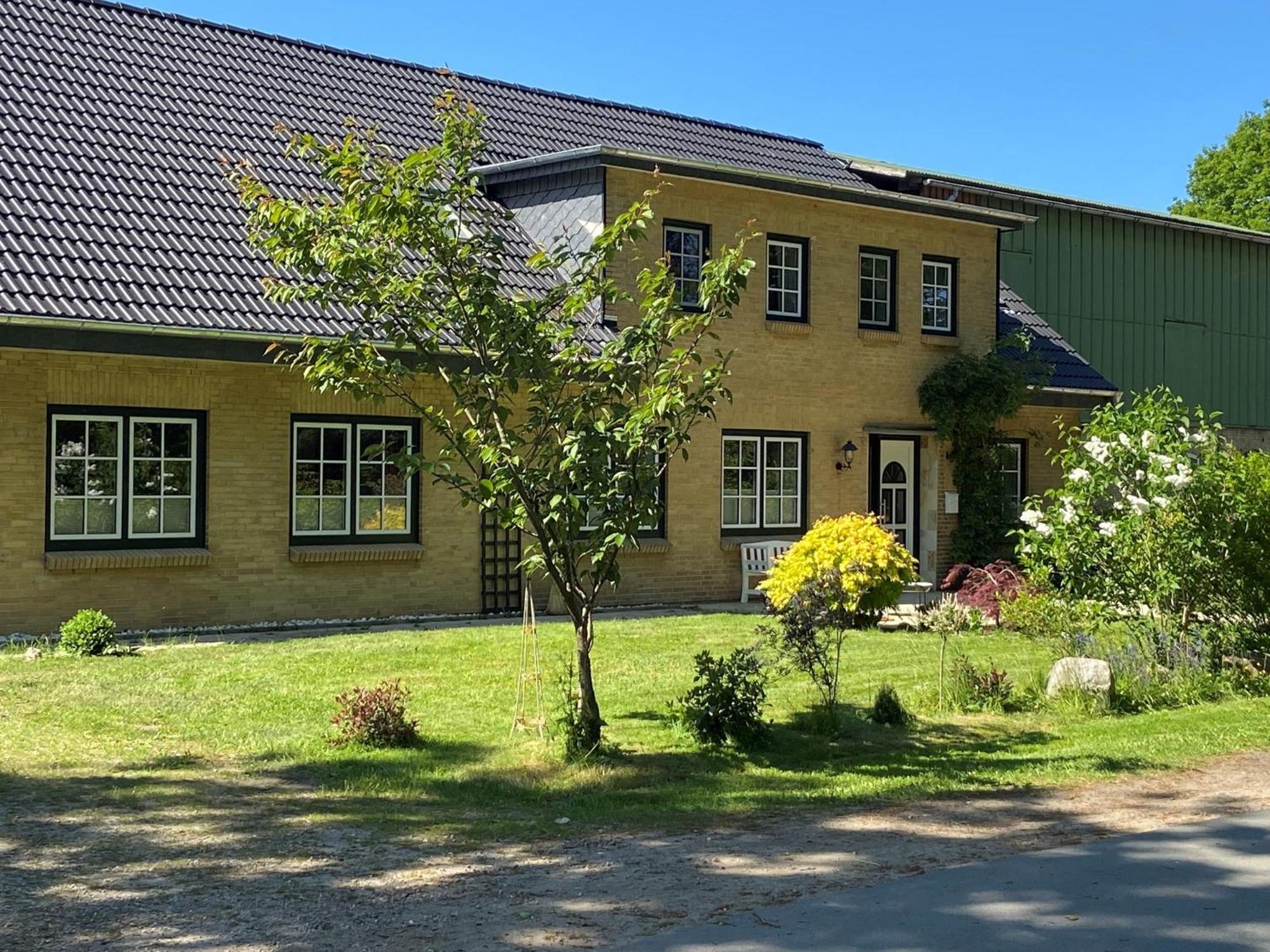 Ferienwohnung Reitanlage Baerenz Selk Екстер'єр фото